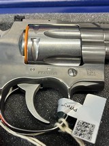 LIKE NEW COLT PYTHON, 4.25 INCH, .357 MAGNUM - 3 of 9