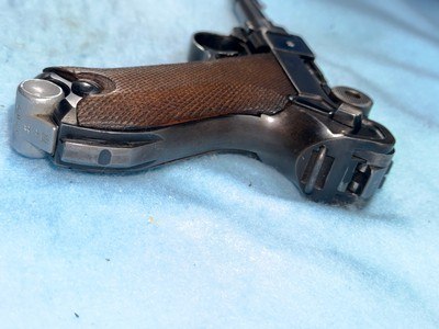 MAUSER LUGER  P-O8, DATED 1937 "S/42"  CAL. 9MM. SER.6683 - Image 4 of 7