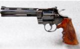 Colt Python 6