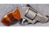Smith & Wesson 627-5 - 1 of 2