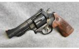 Smith & Wesson 29-10 Engraved Edition in .44 Mag - 2 of 4