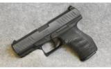 Walther ~ PPQ M2 ~ .40 S&W - 2 of 4