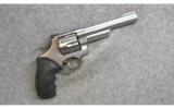 Smith & Wesson ~ 629-6 ~ .44 Mag - 1 of 2