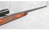 Weatherby ~ Mark V ~ .300 Weatherby Mag. - 4 of 9