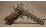 Dan Wesson ~ Specialist ~ 10mm - 2 of 2