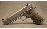 Dan Wesson ~ Specialist ~ 10mm - 1 of 2