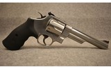 Smith & Wesson ~ 629-6 ~ .44 Magnum - 1 of 2