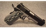 Dan Wesson ~ Valor ~ .45 ACP - 1 of 2