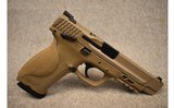 Smith & Wesson ~ M&P9 M2.0 ~ 9mm Luger - 1 of 3