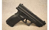 Springfield ~ XD-40 ~ .40 S&W - 1 of 3