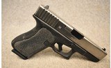 Glock ~ 19 Gen2 ~ 9mm Luger - 1 of 3