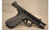 Glock ~ 17 ~ 9mm Luger - 3 of 3