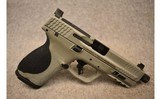 Smith & Wesson ~ M&P9 M2.0 ~ 9mm Luger - 1 of 3