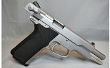 Smith & Wesson ~ Model 1006 ~ 10mm Auto - 3 of 3