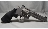 Smith & Wesson ~ Pro Series Model 986 ~ 9mm Luger - 1 of 5