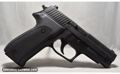 Sig Sauer ~ P226 ~ 9mm Luger