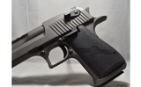 Magnum Research ~ Desert Eagle ~ .44 Magnum - 4 of 5