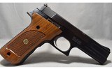 Smith & Wesson ~ Model 422 ~ .22 Long rifle - 1 of 3