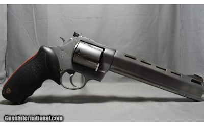 Taurus ~ Raging Bull ~ .454 Casul