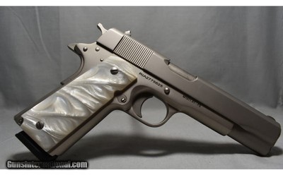 Rock Island Armory ~ M1911 A1-FS ~ .45 ACP