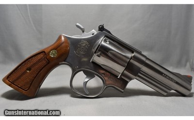 Smith & Wesson ~ Model 629-1 ~ .44 Magnum
