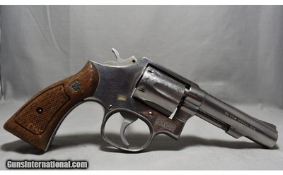 Smith & Wesson ~ Model 64-3 ~ .38 S&W Special