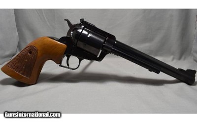 Sturm Ruger ~ New Model Super Blackhawk ~ .44 Magnum