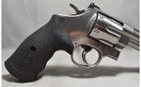 Smith & Wesson ~ Model 629-5 Classic ~ .44 Magnum - 2 of 5