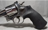 Smith & Wesson ~ Model 629-5 Classic ~ .44 Magnum - 4 of 5