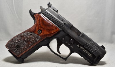 Sig Sauer ~ P229 Elite ~ .40 S&W