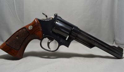 Smith & Wesson ~ Model 19-5 ~ .357 Magnum