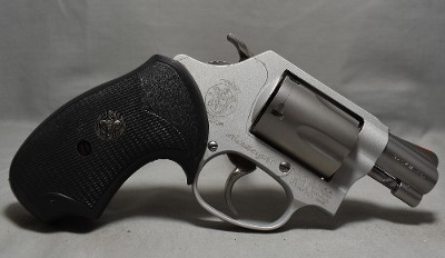Smith & Wesson ~ Model 637-1 ~ .38 S&W Special