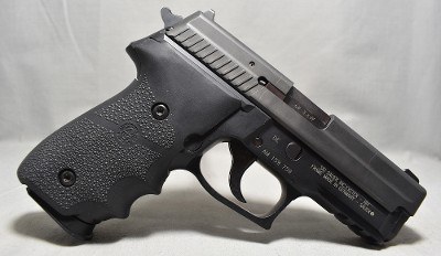 Sig Sauer ~ P229 ~ .40 S&W