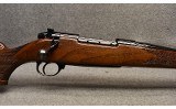 Weatherby ~ Mark V Deluxe ~ .300 Weatherby Magnum - 3 of 11
