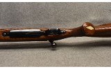 Weatherby ~ Mark V Deluxe ~ .300 Weatherby Magnum - 9 of 11