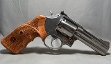 Smith & Wesson ~ Model 686-2 ~ .357 Magnum