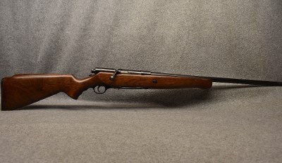 Mossberg ~ Model 185 D-C ~ 20 Gauge