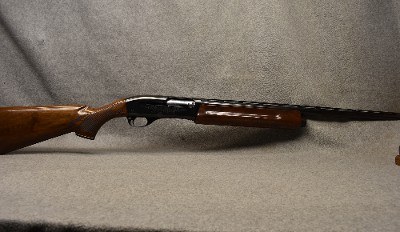 Remington ~ Model 1100 ~ 12 Gauge