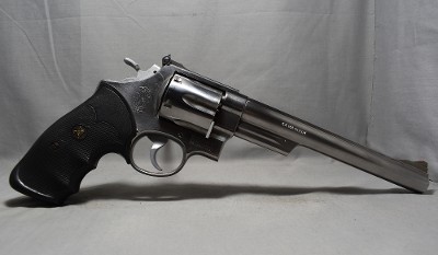 Smith & Wesson ~ Model 629-1 ~ .44 Magnum