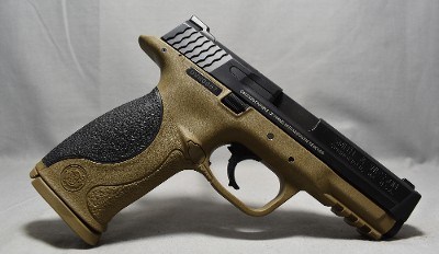 Smith & Wesson ~ M&P40 ~ .40 S&W