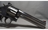 Smith & Wesson ~ Model 686-6 ~ .357 Magnum - 3 of 5