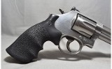 Smith & Wesson ~ Model 686-6 ~ .357 Magnum - 2 of 5