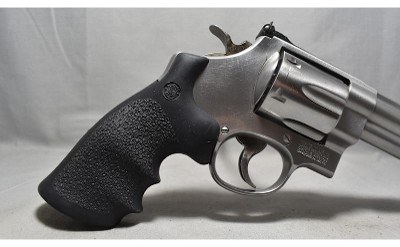 Smith & Wesson ~ Model 629-6 Classic ~ .44 Magnum - Image 2 of 5