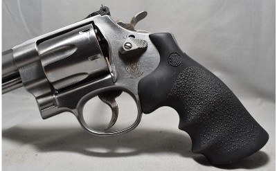 Smith & Wesson ~ Model 629-6 Classic ~ .44 Magnum - Image 4 of 5