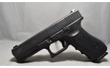 Glock ~ 22Gen4 ~ .40 S&W - 2 of 3