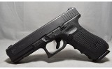 Glock ~ 17Gen4 ~ 9mm Luger - 2 of 3