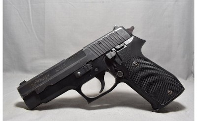 Sig Sauer ~ P220 ~ .45 Auto - Image 2 of 3
