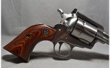Ruger ~ New Model Super Blackhawk ~ .44 Magnum - 2 of 5