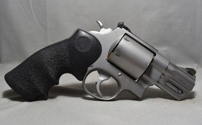 Smith & Wesson ~ Model 629-6 ~ .44 Magnum - Image 1 of 2