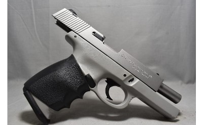 Smith & Wesson ~ Model SW40V ~ .40 S&W - Image 3 of 3